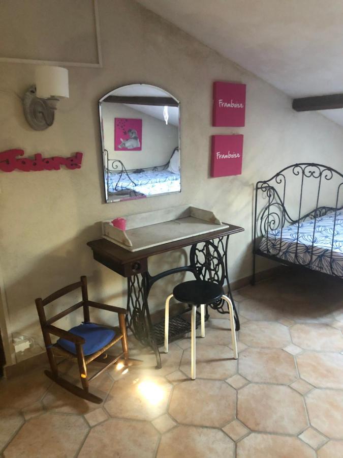 Maison De Village En Provence Hébergement de vacances *